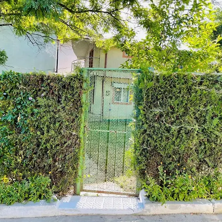 Minerva Villa *